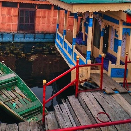 Hotel Lala Rukh Group Of Houseboats à Srīnagar Extérieur photo
