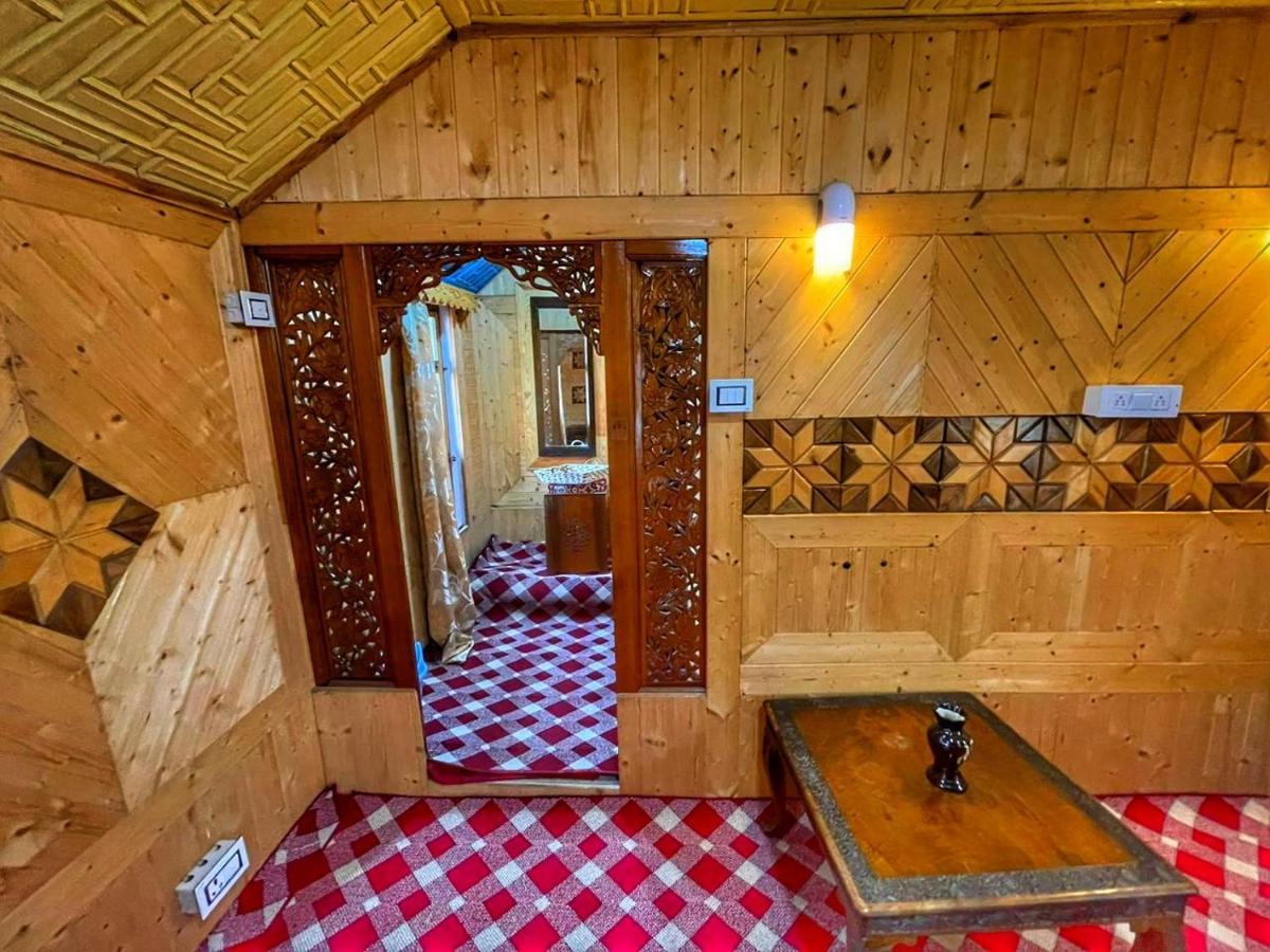 Hotel Lala Rukh Group Of Houseboats à Srīnagar Extérieur photo